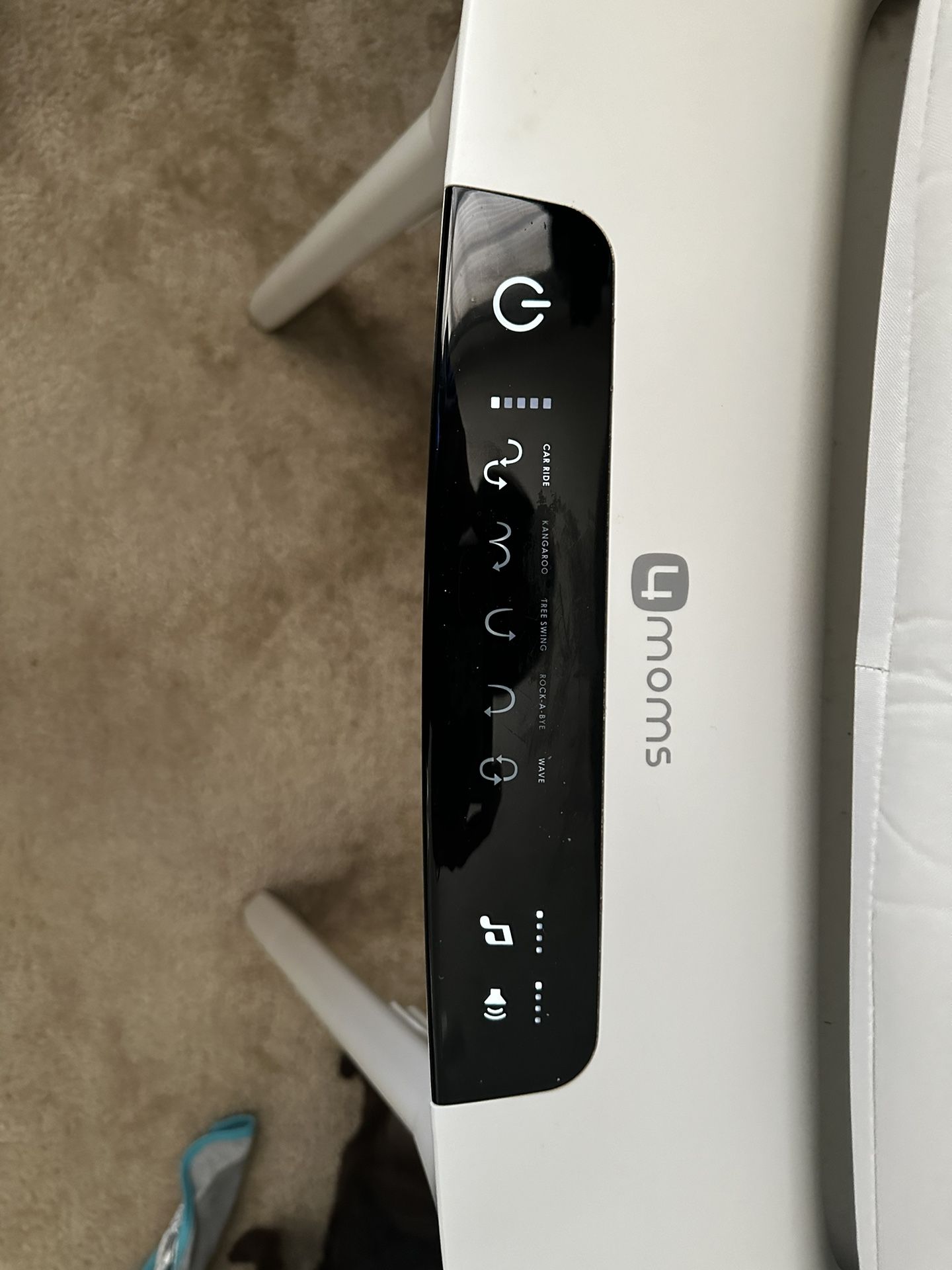 4 Moms Moving Bassinet Other - Nursery furniture & Decor