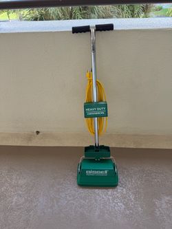 Bissell BigGreen BGFS5000 Portable Two Brush Floor scrubber, and polisher.