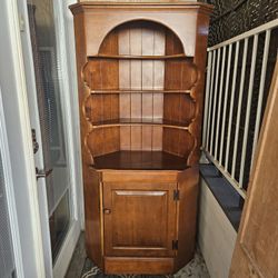 Cushman Colonial Corner Hutch