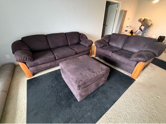 Beautiful couch/loveseat/ottoman paid 3k for new foam/upholstery