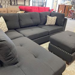 New Black Nailhead Sectional Couch ! Free Delivery 🚚 ! Financing Available  ! 