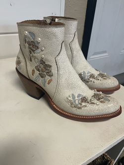 Women’s Boots