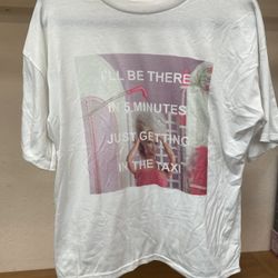 Barbie X Missguided “I’ll Be There In 5 Minutes Just Getting In The Taxi” Shirt