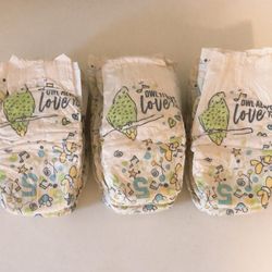 The Honest Co. Diapers Size 5 Qty 18