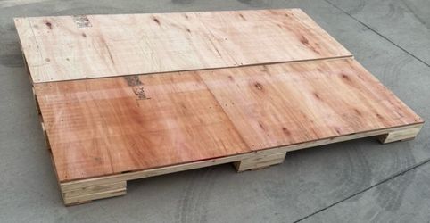 7 foot flat top wood pallets 85”x40”