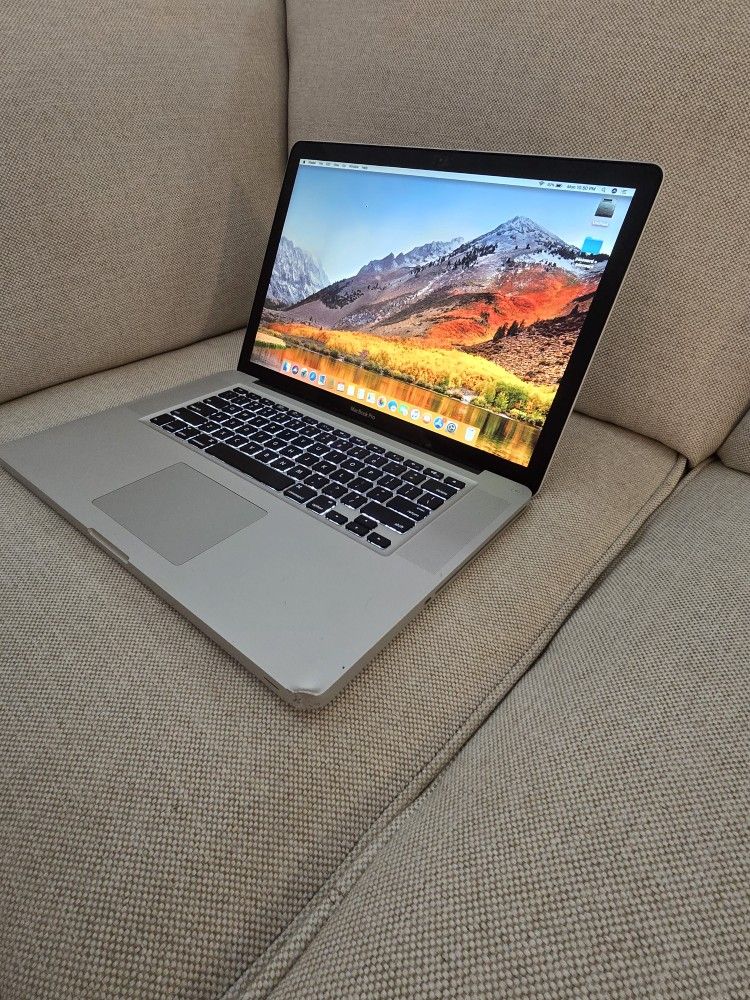 MacBook Pro 15inch - 2.66GHz - 8GB ram - 750GB HD High Sierra OS 🔥 🔥 🔥