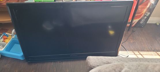 Emerson 48in TV