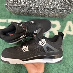 Jordan Retro 4 Canvas