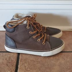 Warm lined, hightop canvas boys shoes, size 1