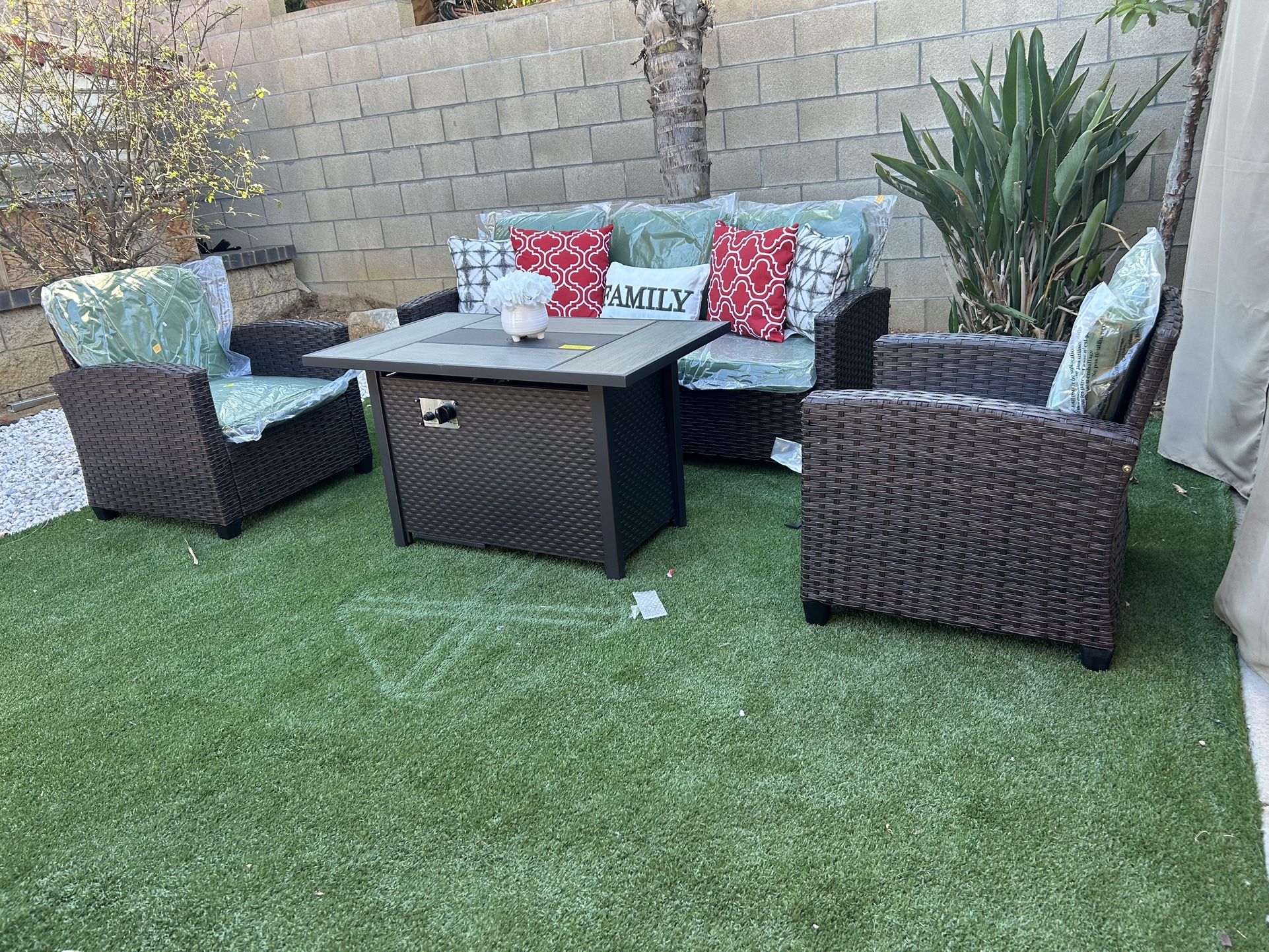 Patio Furniture Set Outdoor New in The Box