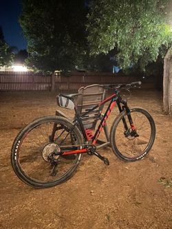 Newer Scott Mountain Bike