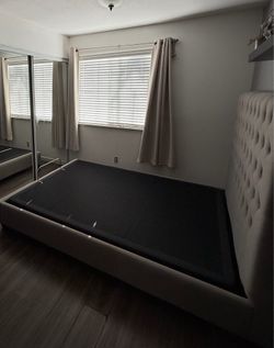 Queen Bed Frame- Adjustable with Remote