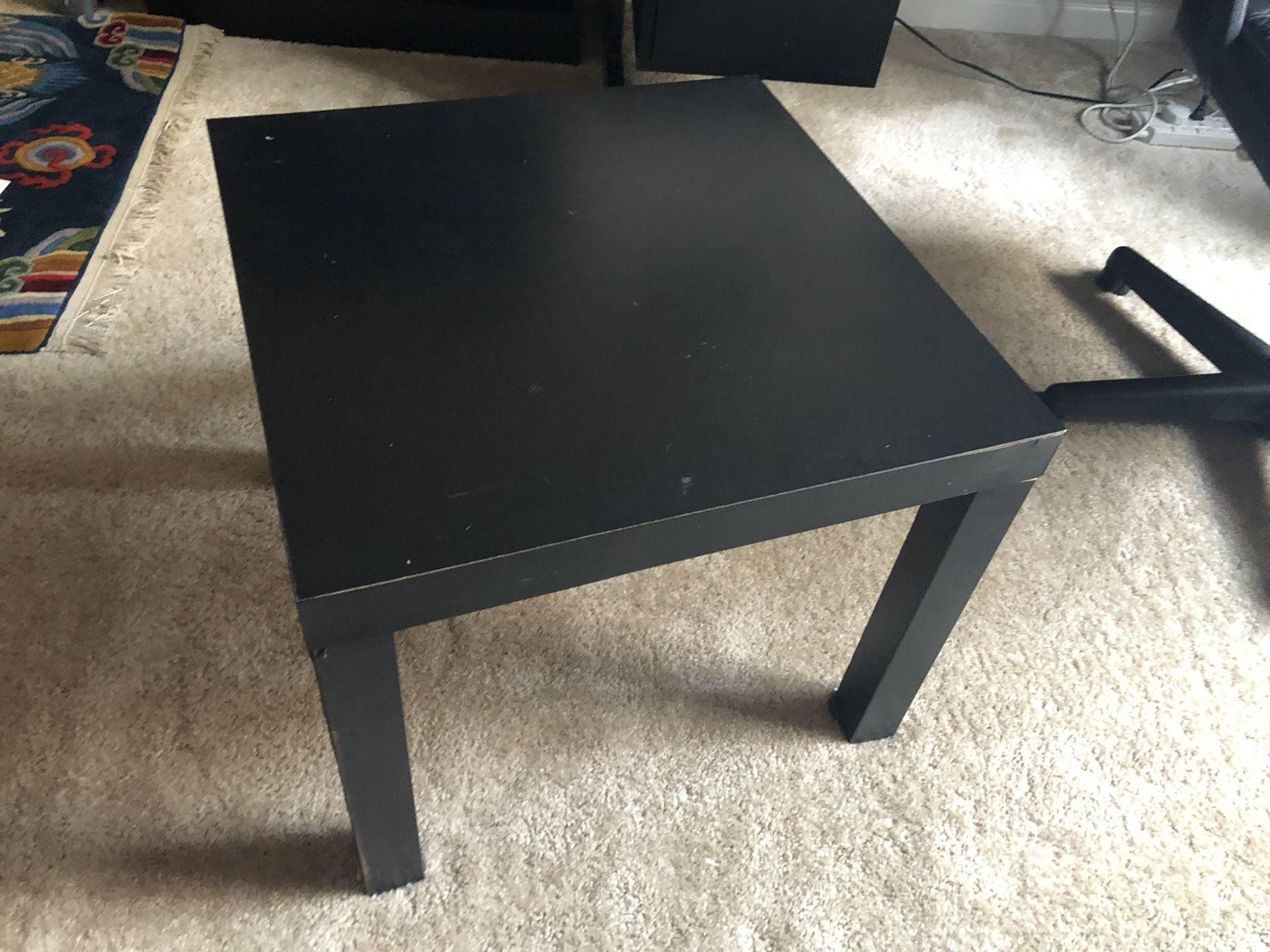 Side / end table