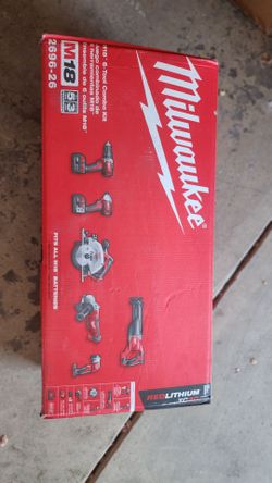 Milwakee 6 tools kit | Pick up Avondale