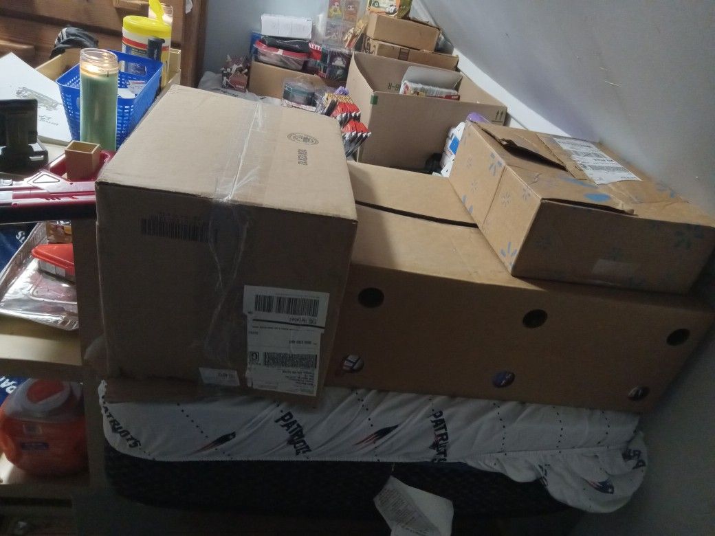 I'm Loaded And Unloading Fast,all Cards Are Cheap And Under 25 And All Bulk Buying U Get 30 Percent The Price Of Ebays Going Price.