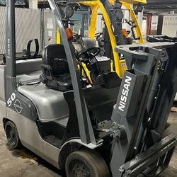 Nissan forklift for sale, cheap price 