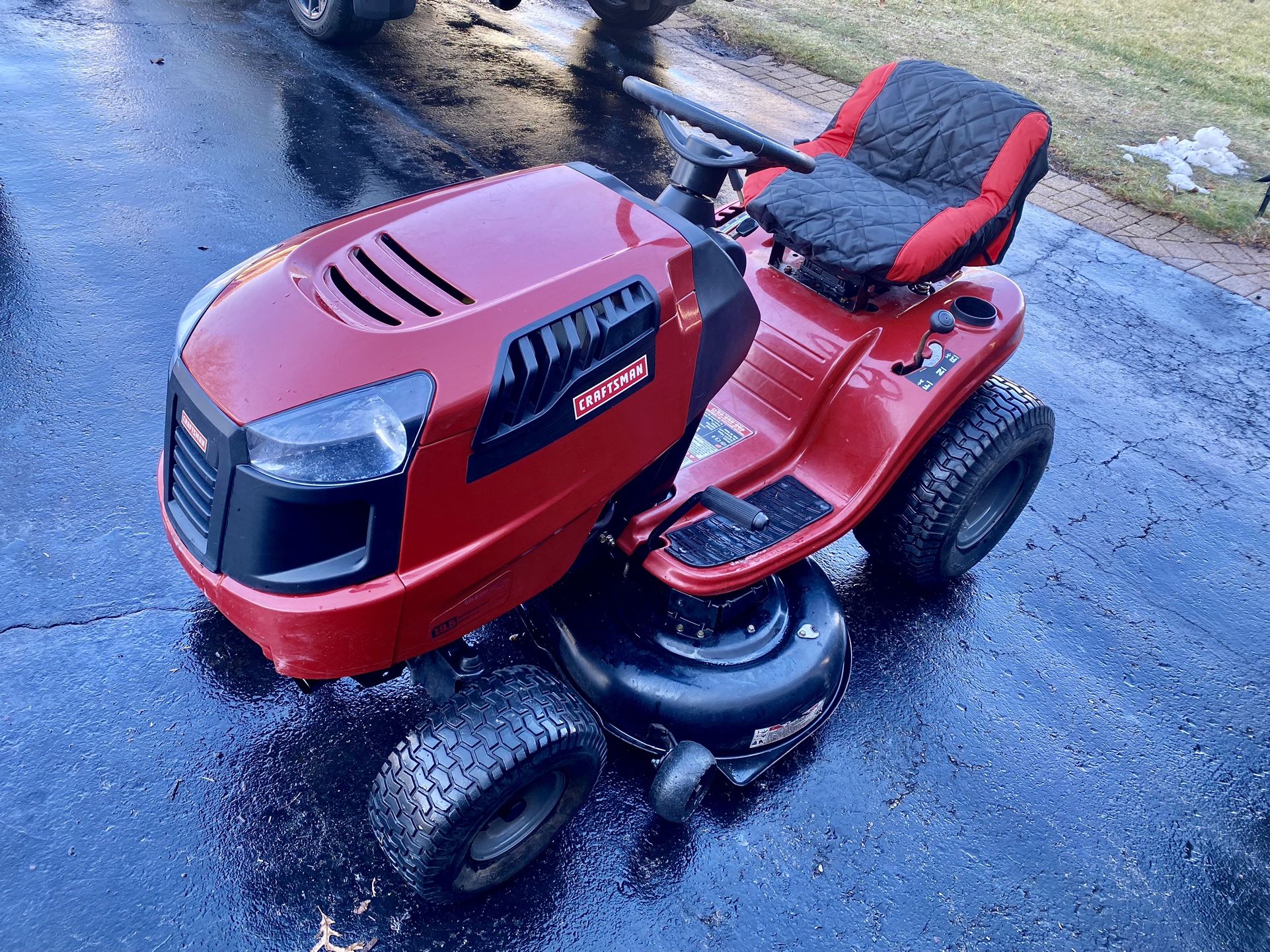 Craftsman Tractor LT2000 for Sale in Ontarioville, IL OfferUp