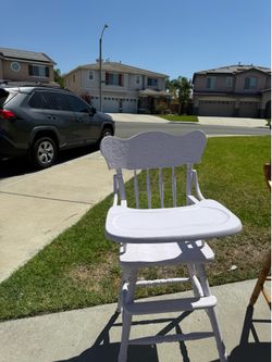 White baby high chair