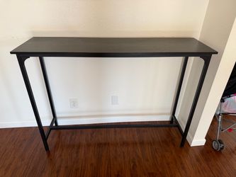 Black tall bar table