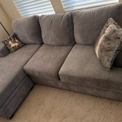 “Like New” Bonaterra Reversible Chaise Sofa