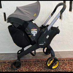 Doona Stroller and the Accessories 