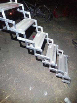Glow step torklift