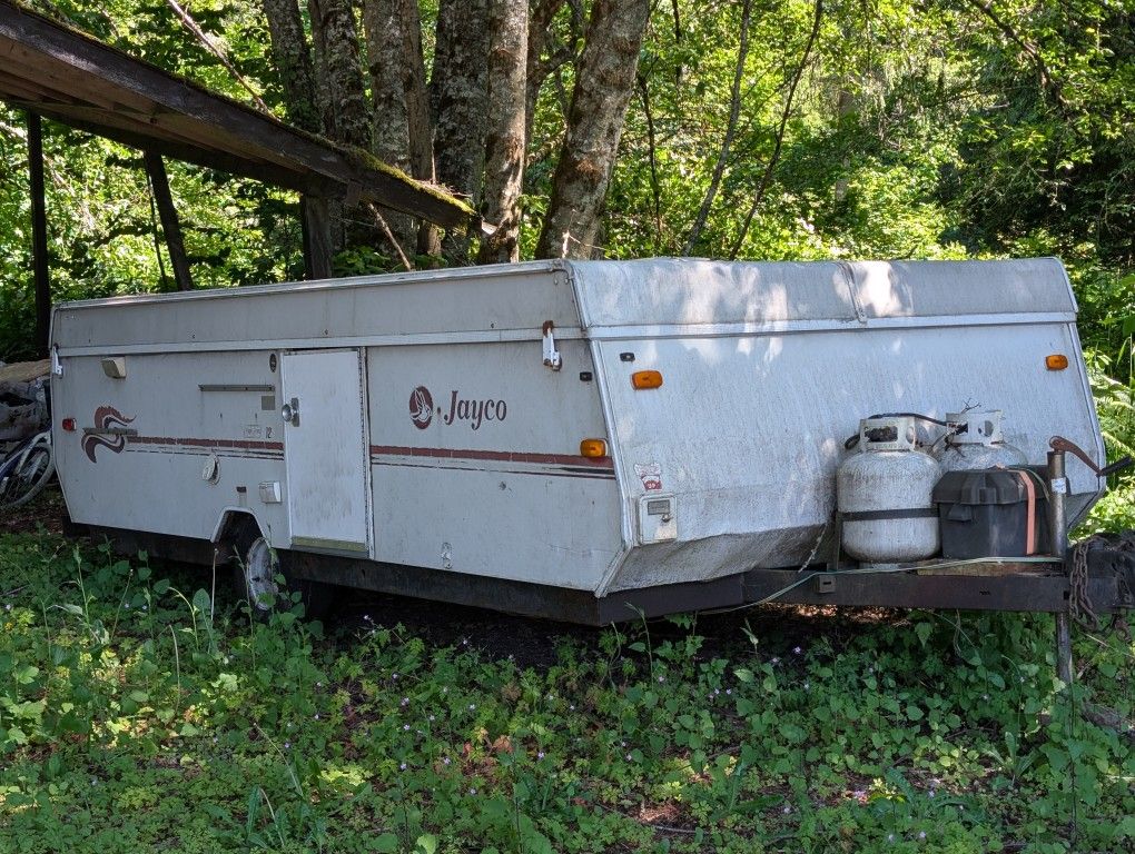 1995 Jacob Eagle Camper Trailer