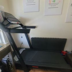 Proform Carbon TL Treadmill (Piscataway)