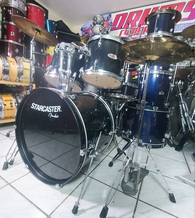 Fender Complete Drum Set !! π₯ $280 Or Best Offer !!