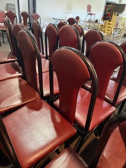 29 restaurants chairs