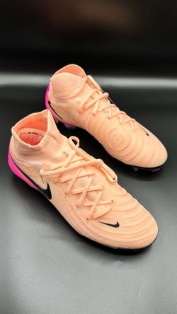 Nike men’s Phantom Luna 2 Elite FG soccer shoes