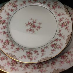 Noritake China Charmaine Complete 50 Set.   Everything In Great Condition  
