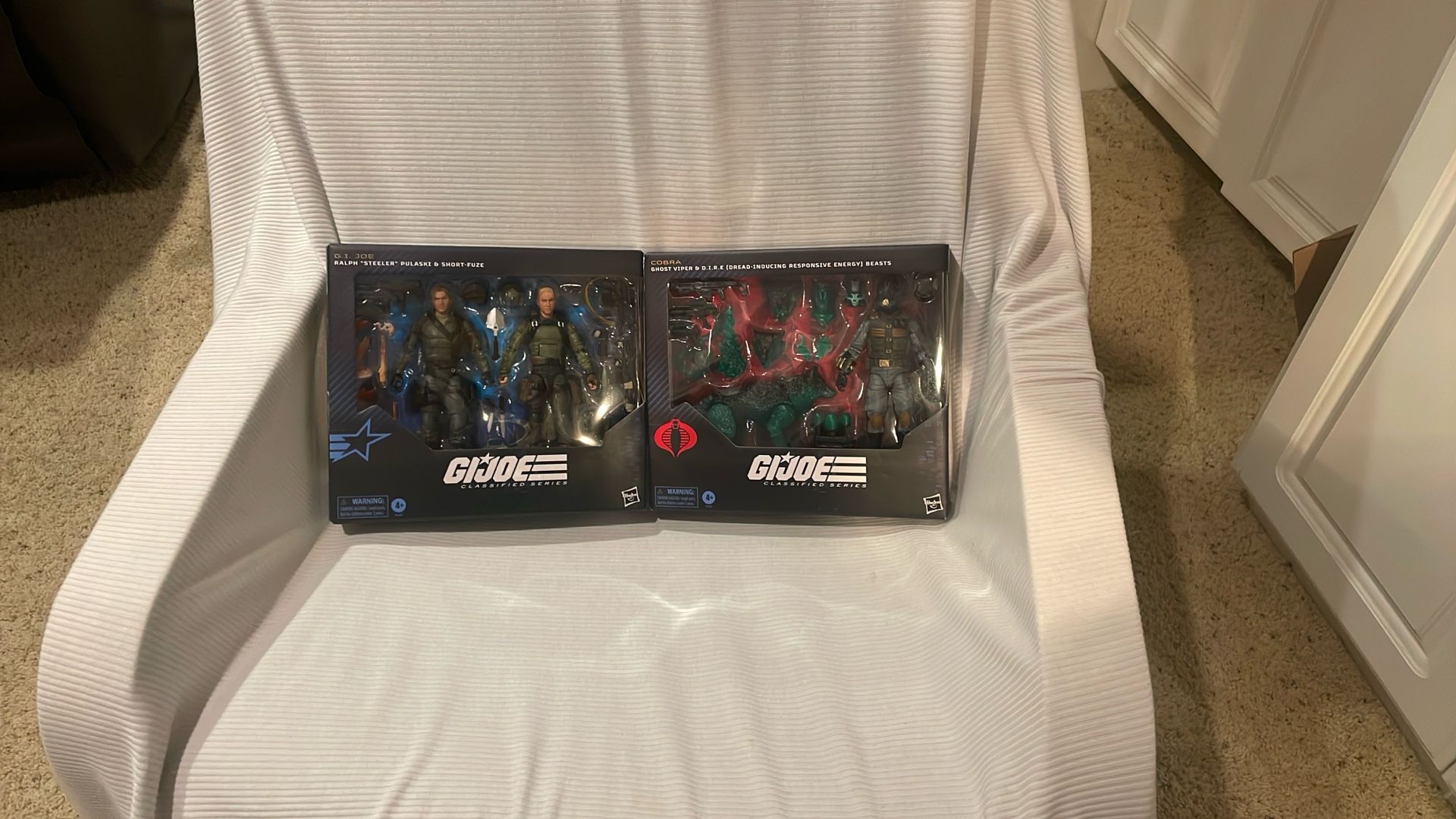 Gi Joe/ Gi Joe Classified/ Steeler & Short Fuze/ Ghost Viper & DIRE/ Hasbro/ Exclusive