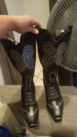 Andrea boots