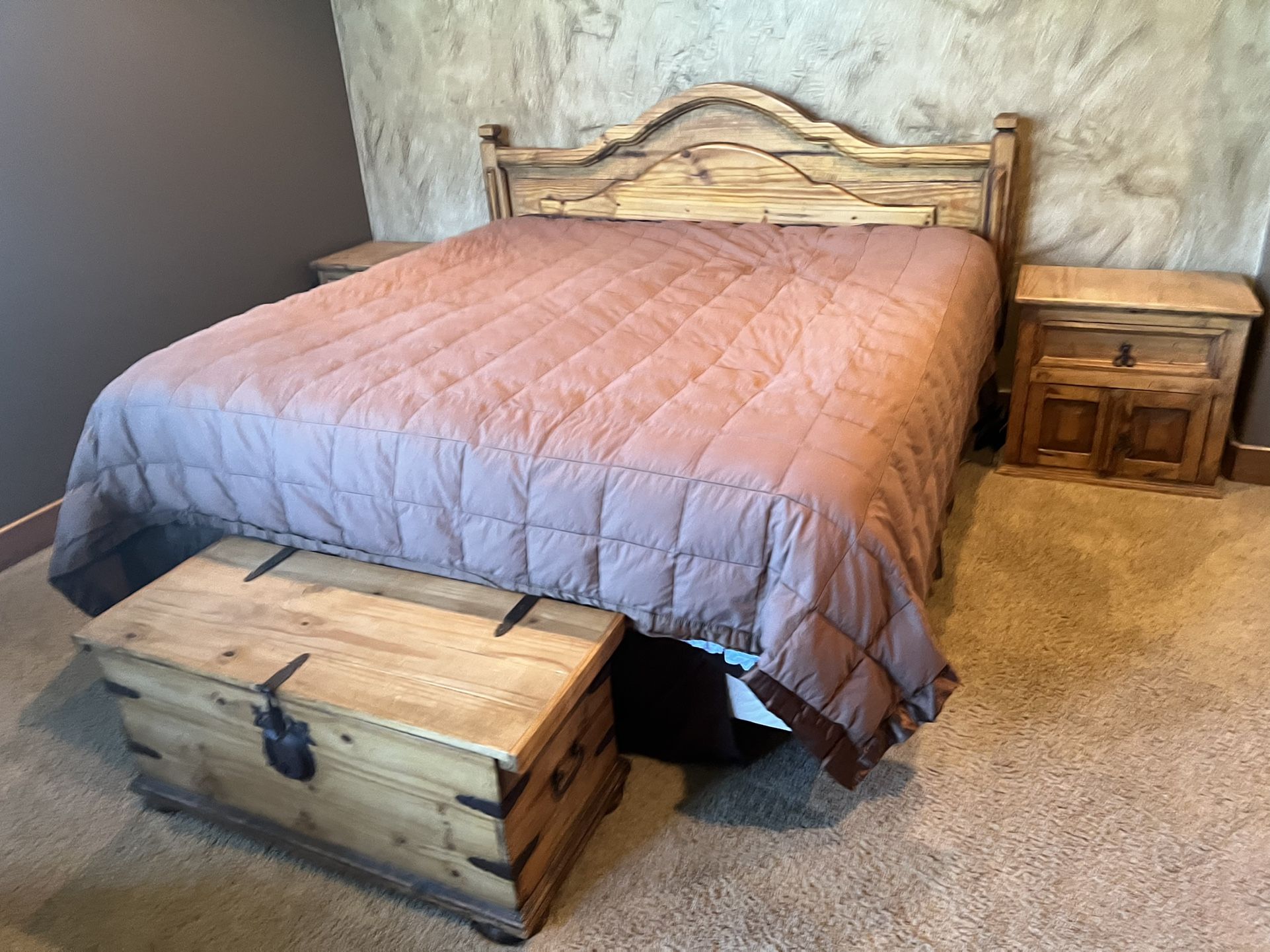 Beautiful King Size Bedroom Set! Solid Wood! Includes Bed, 2 Side Tables, Trunk And Armoire!