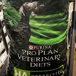 Hydrolyzed Dog Food 
