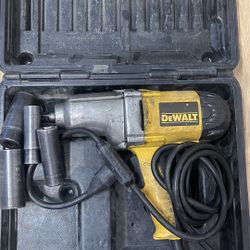 Dewalt Heavy Duty Wrench kit good condition