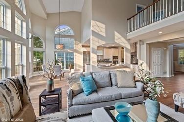 Sofa & 2 chairs