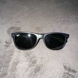 Ray Ban Rubber Black Sunglasses
