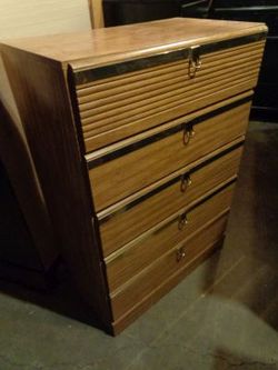 Dresser Chest Of Drawers AND LOTS MORE