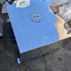 Auto Parts (Broken tab) 20 gallon Aluminum Fuel Tank w/Level Gauge Sender / chrome silver 