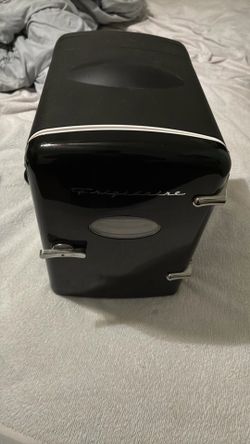 portable refrigerator