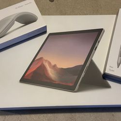Microsoft Surface Bundle  New Open Box With All Accessories 