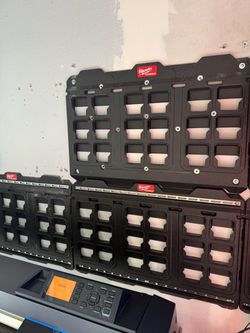 Milwaukee packed out wall plate large