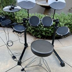 Alesis Debut Drum kit - Electric 