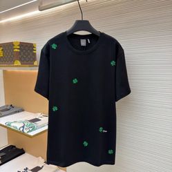 CD Cotton Crew-Neck Short-Sleeve T-Shirt with Four-Leaf Clover Motif
