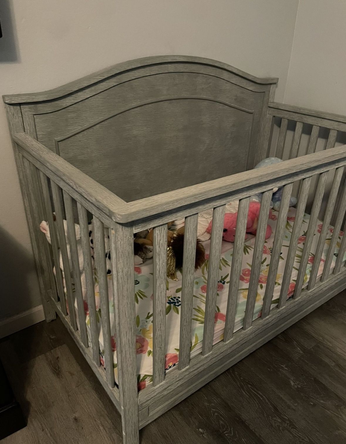 4 In 1 Convertible Crib 