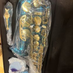 Saxophone, alto style, green and gold, brand-new best quality