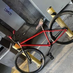Red Unknown 29’inch