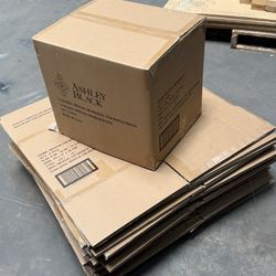 Very sturdy boxes for packing or shipping, more than 100 available $1each